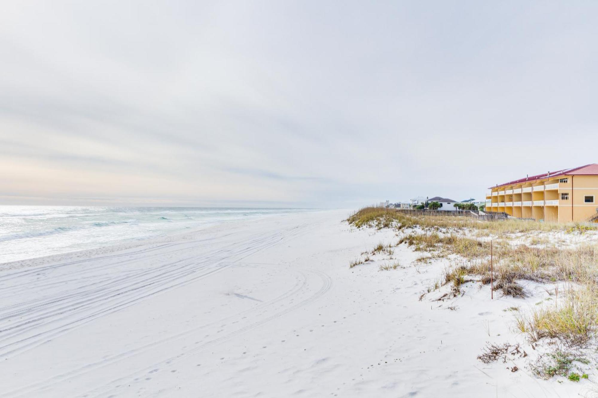 Pensacola Beach Condo With Patio And Access To Beach! Екстериор снимка