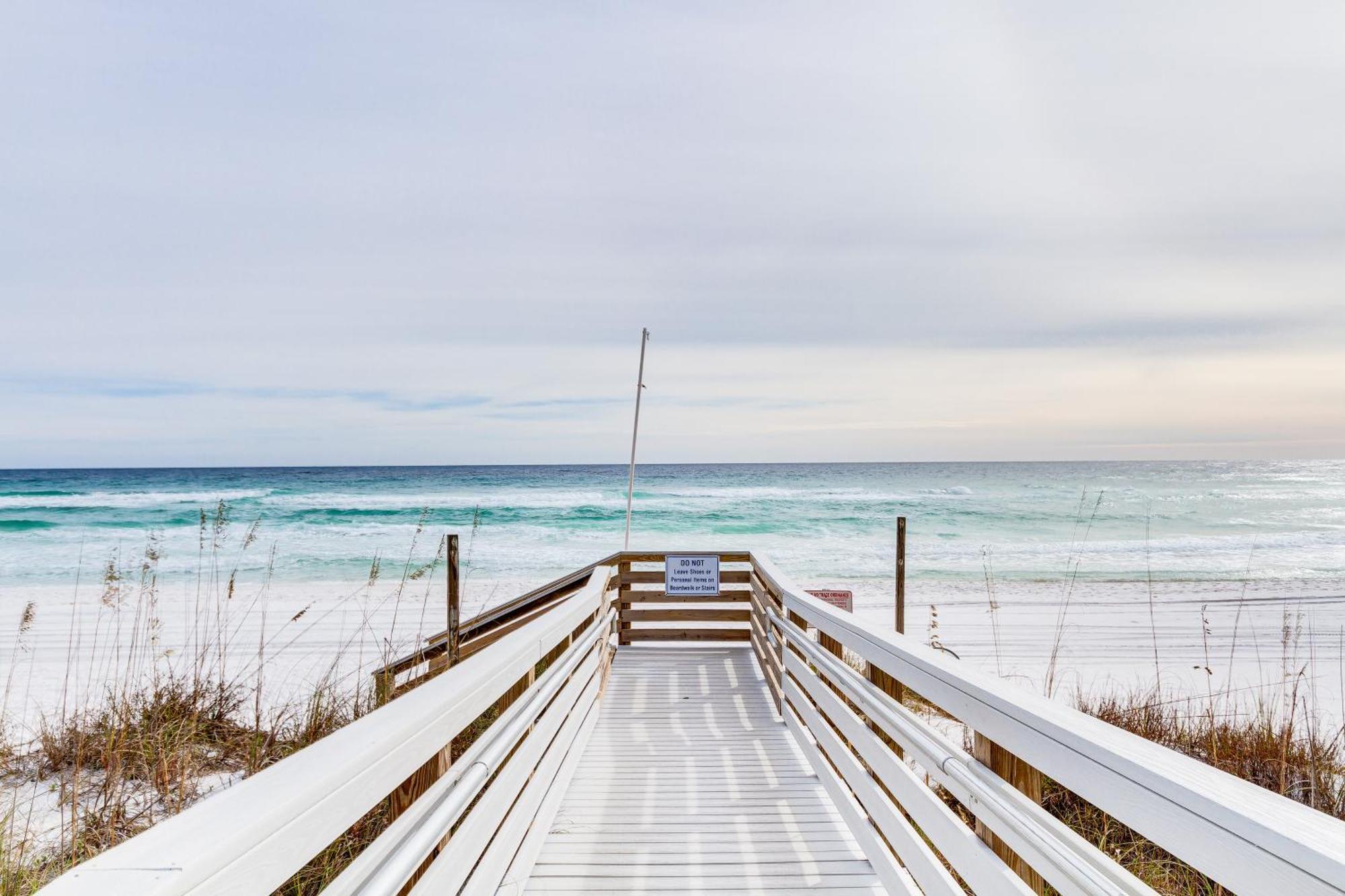 Pensacola Beach Condo With Patio And Access To Beach! Екстериор снимка