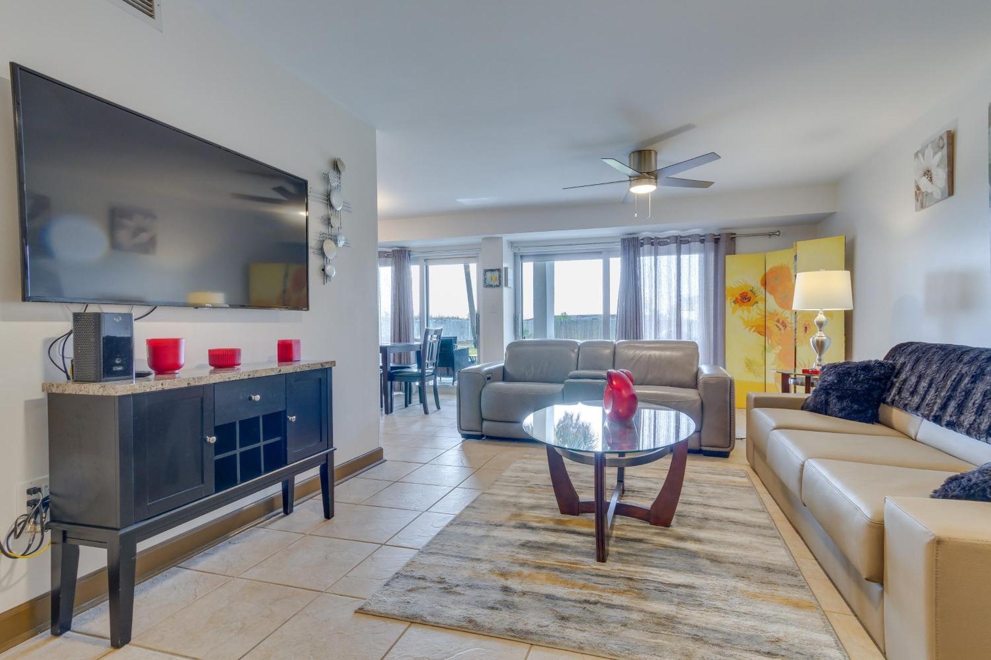 Pensacola Beach Condo With Patio And Access To Beach! Екстериор снимка