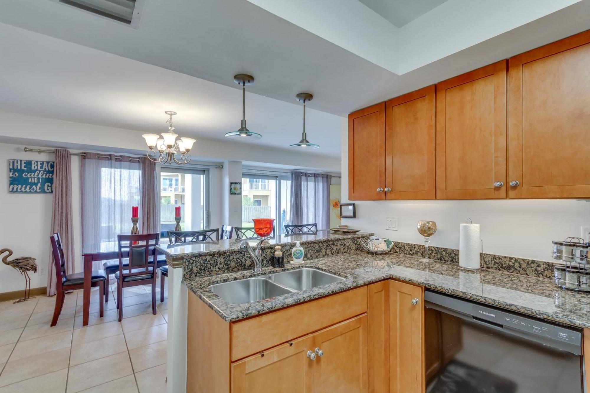 Pensacola Beach Condo With Patio And Access To Beach! Екстериор снимка